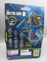 Load image into Gallery viewer, Dr Who Weeping Angel Series 3
