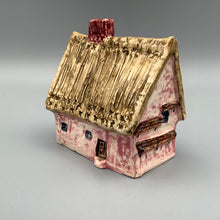 Load image into Gallery viewer, John Putnams Miniature Heritage Houses Lump Cottage
