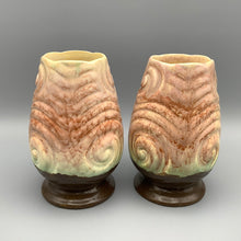 Load image into Gallery viewer, Sylvac Falcon Ware pair of Vases
