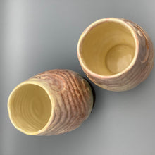 Load image into Gallery viewer, Sylvac Falcon Ware pair of Vases
